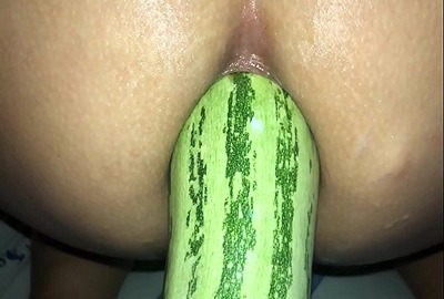 Telugu girl an enormous cucumber in her asshole